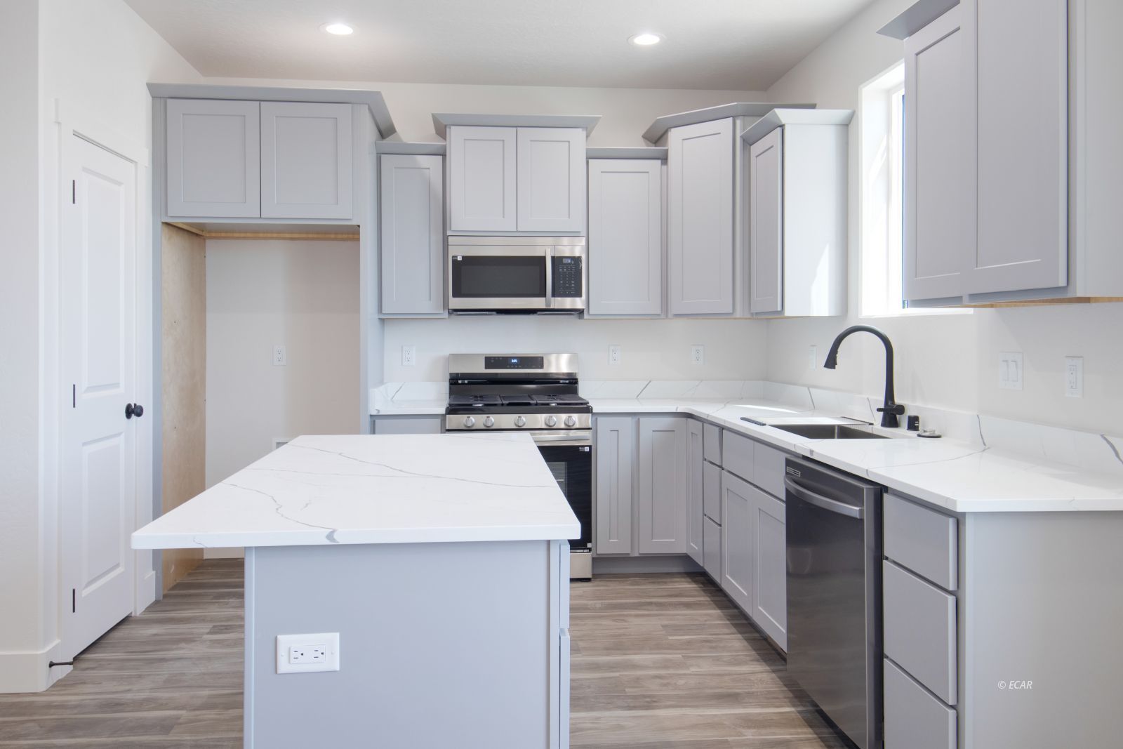 2503 N 5th Street Property Photo 5