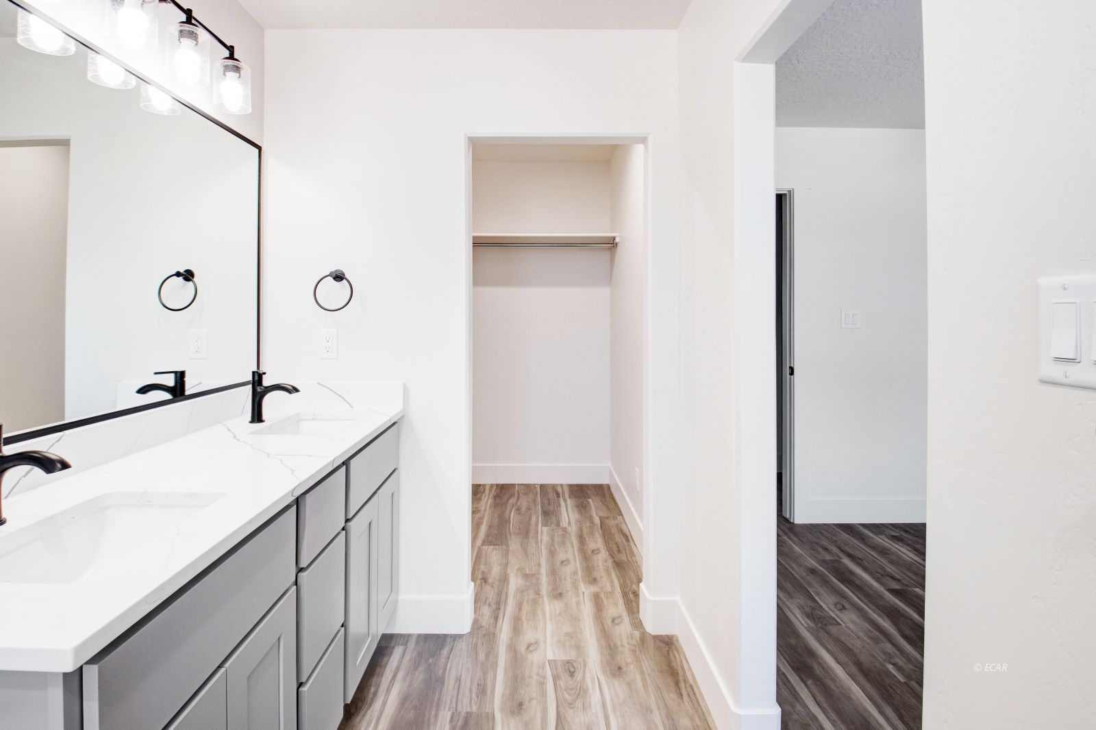 2503 N 5th Street Property Photo 19