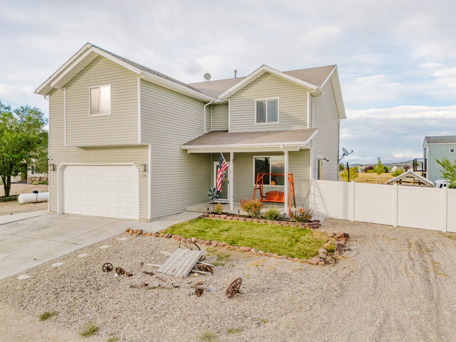 470 Lawndale Drive Property Photo 1