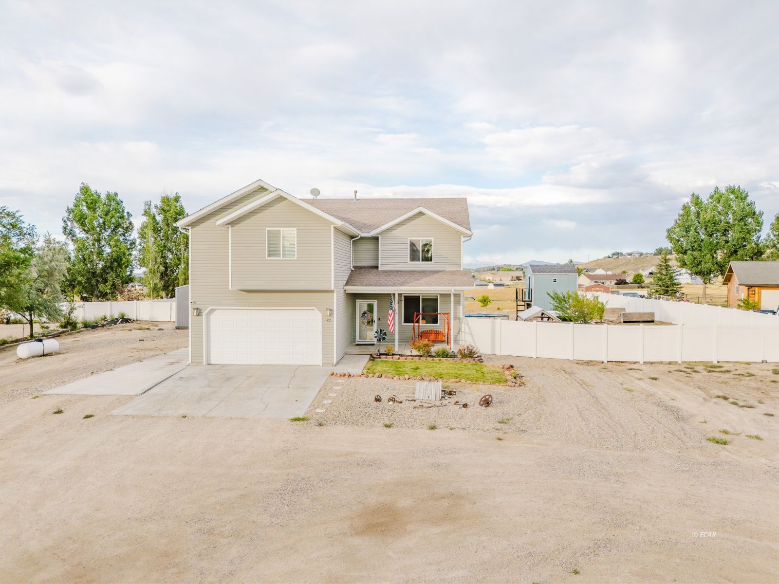 470 Lawndale Drive Property Photo 2