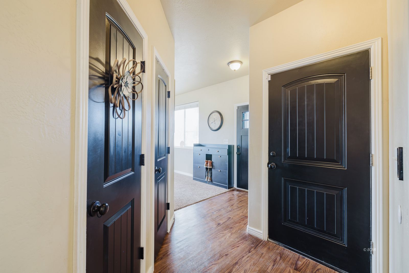 470 Lawndale Drive Property Photo 7