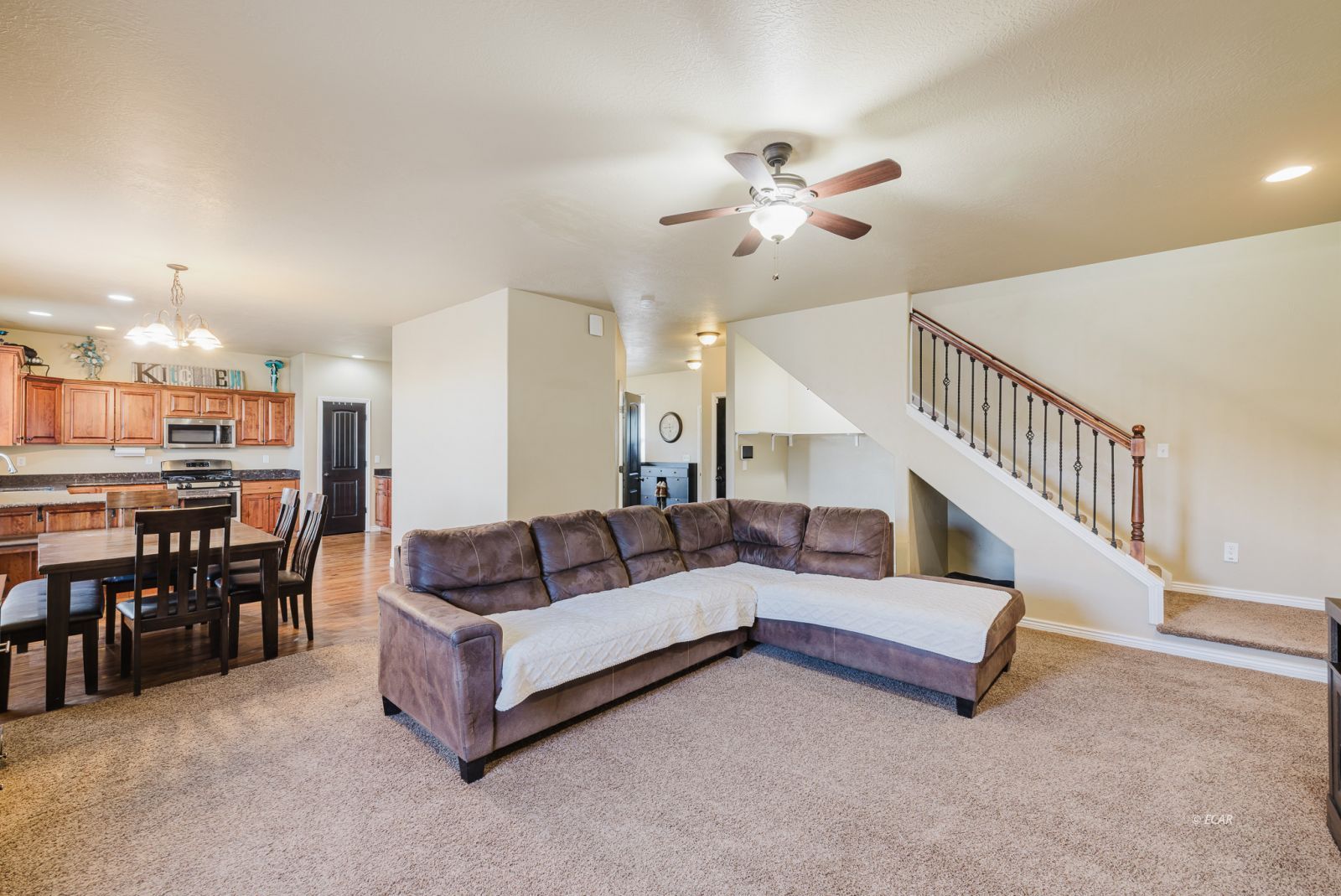 470 Lawndale Drive Property Photo 13