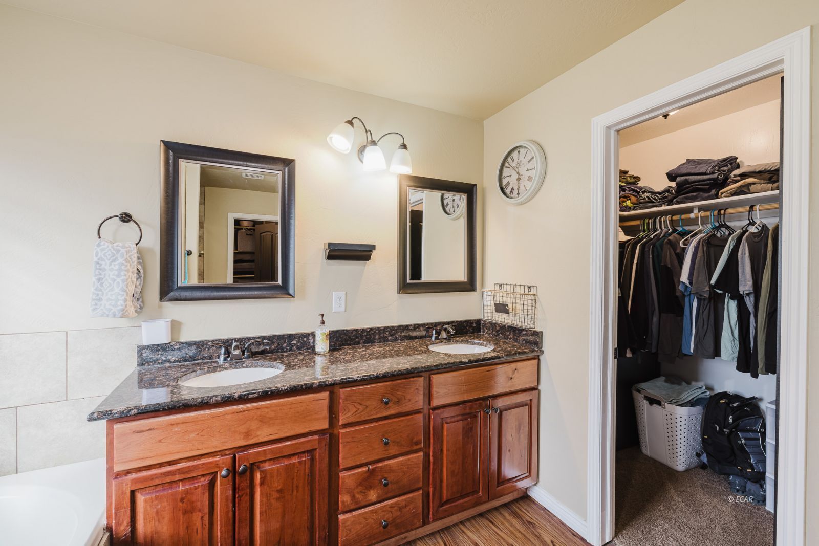 470 Lawndale Drive Property Photo 26