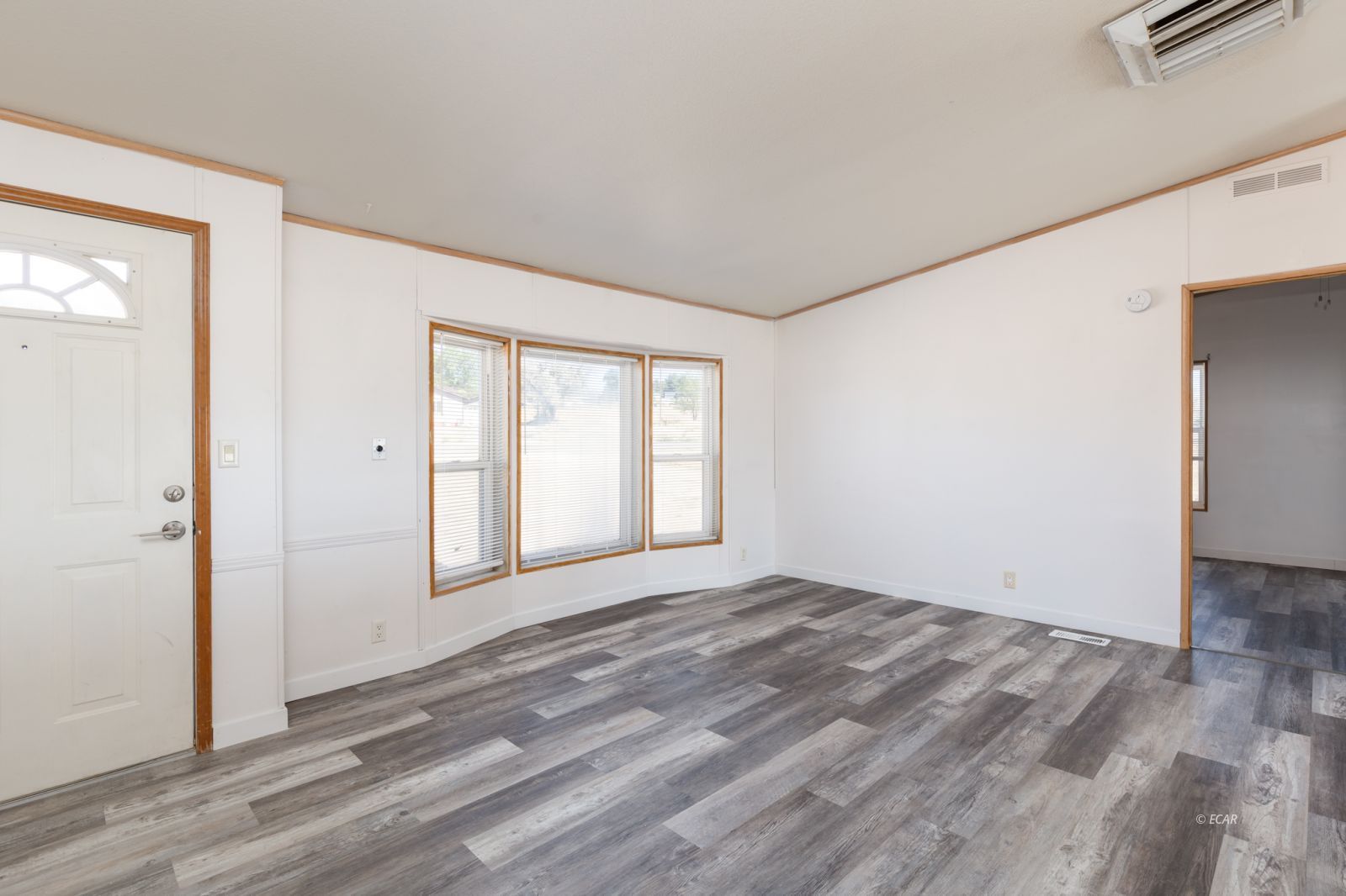 524 Tiffany Drive Property Photo 4