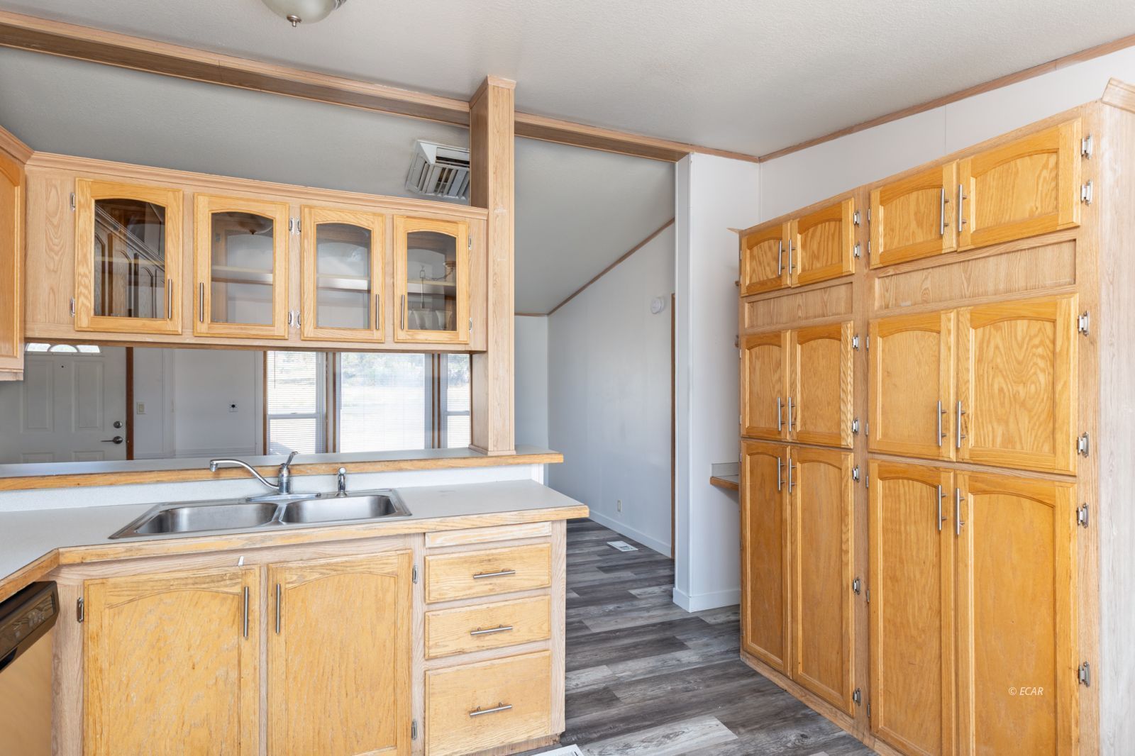 524 Tiffany Drive Property Photo 13