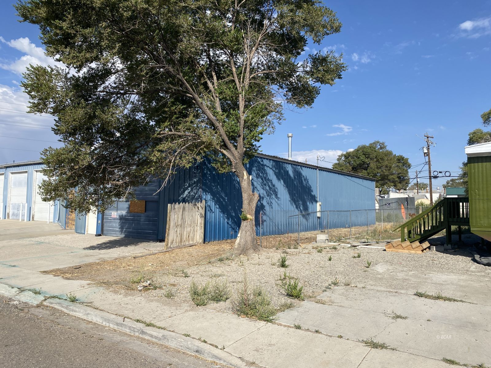 729 Douglas Street Property Photo 2