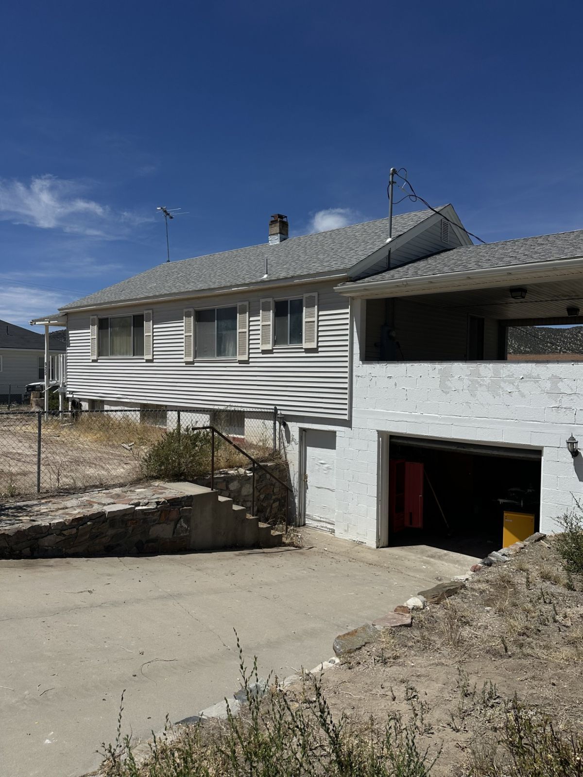 925 Avenue K Avenue Property Photo 2