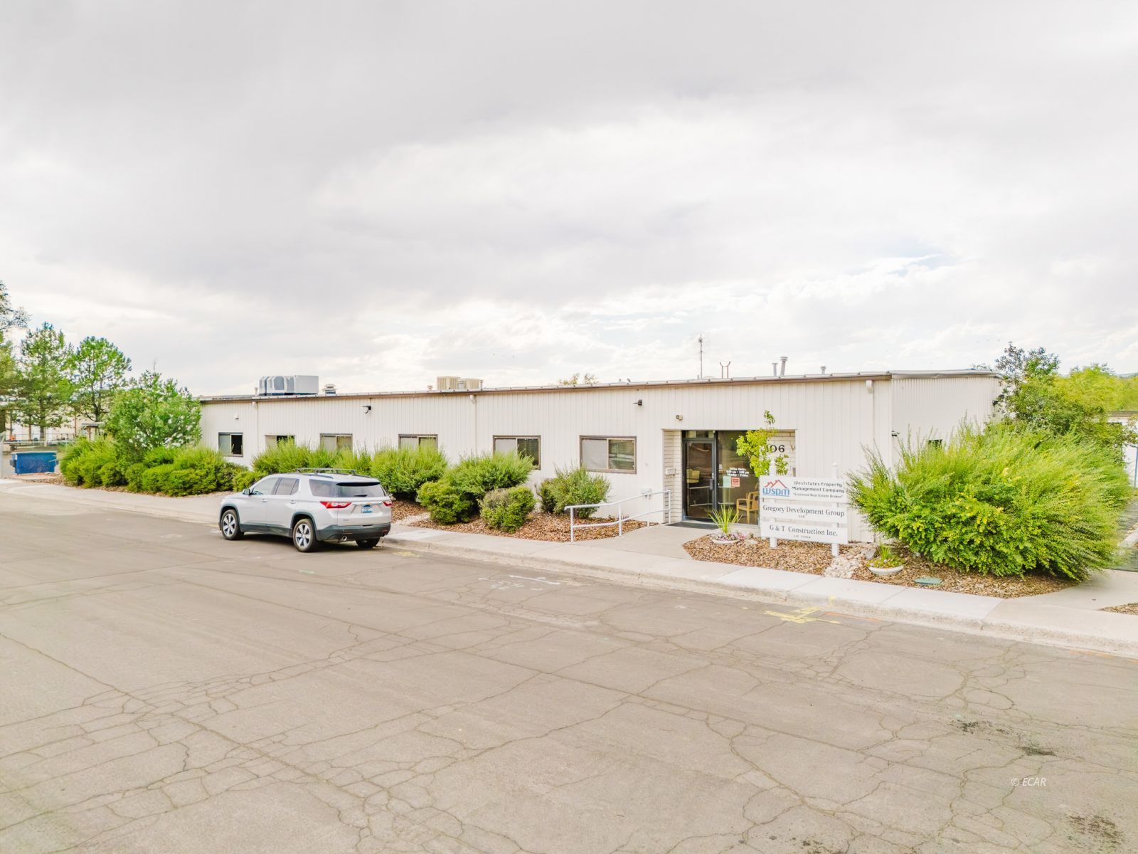 106 W Front Street Property Photo 3