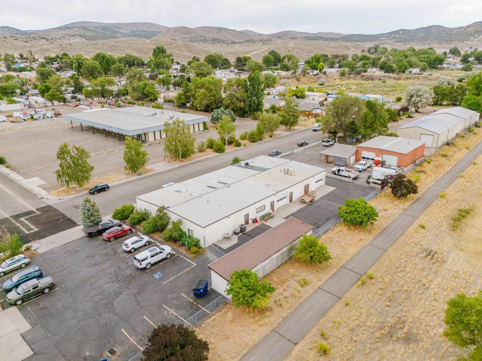 106 W Front Street Property Photo 8