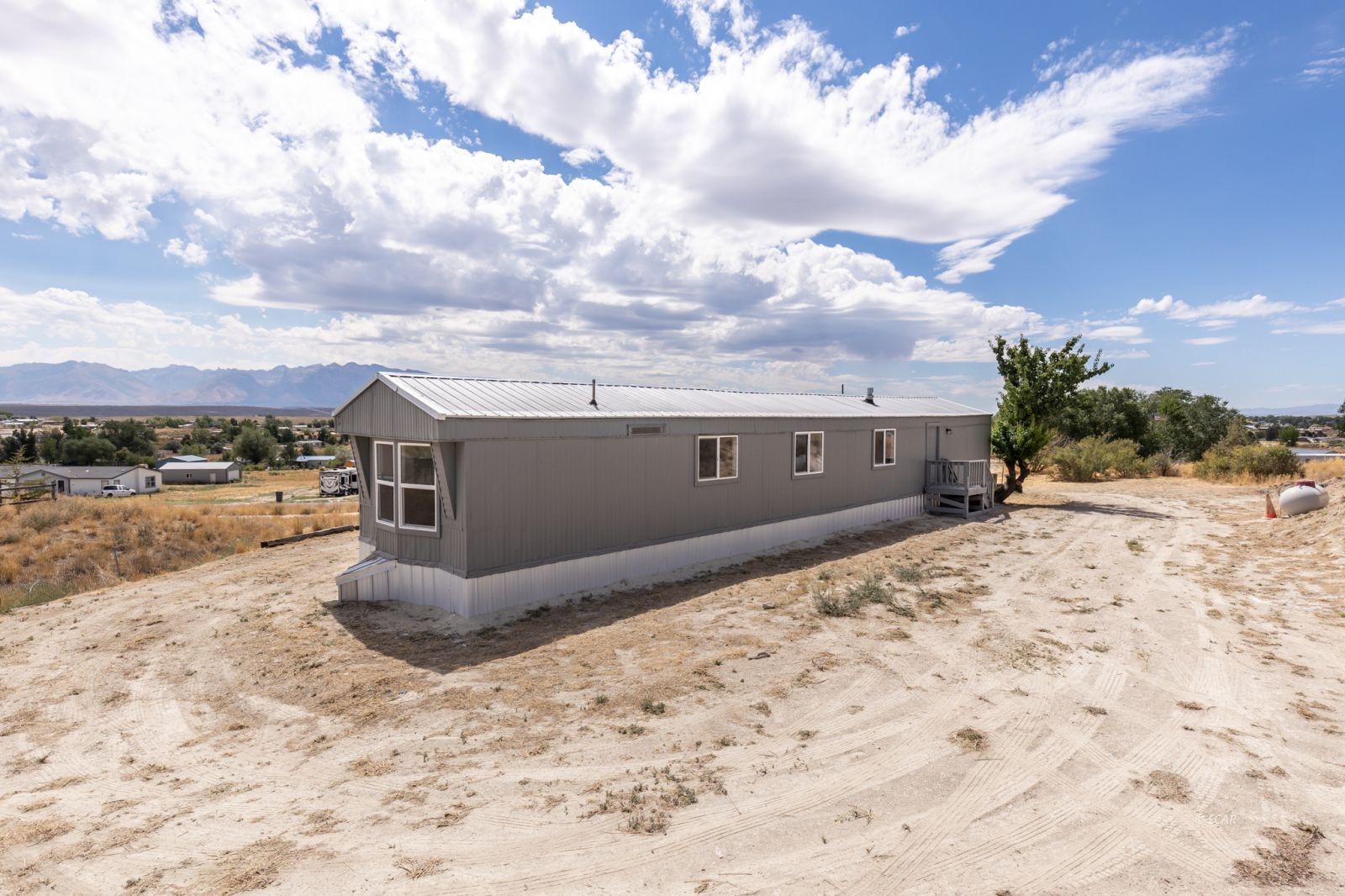 563 Brent Drive Property Photo 1