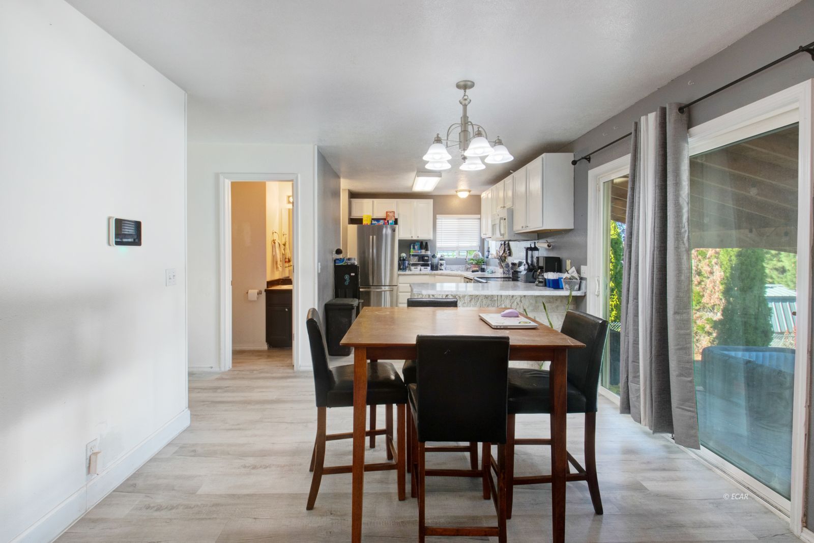 2740 Sunnyside Avenue Property Photo 8