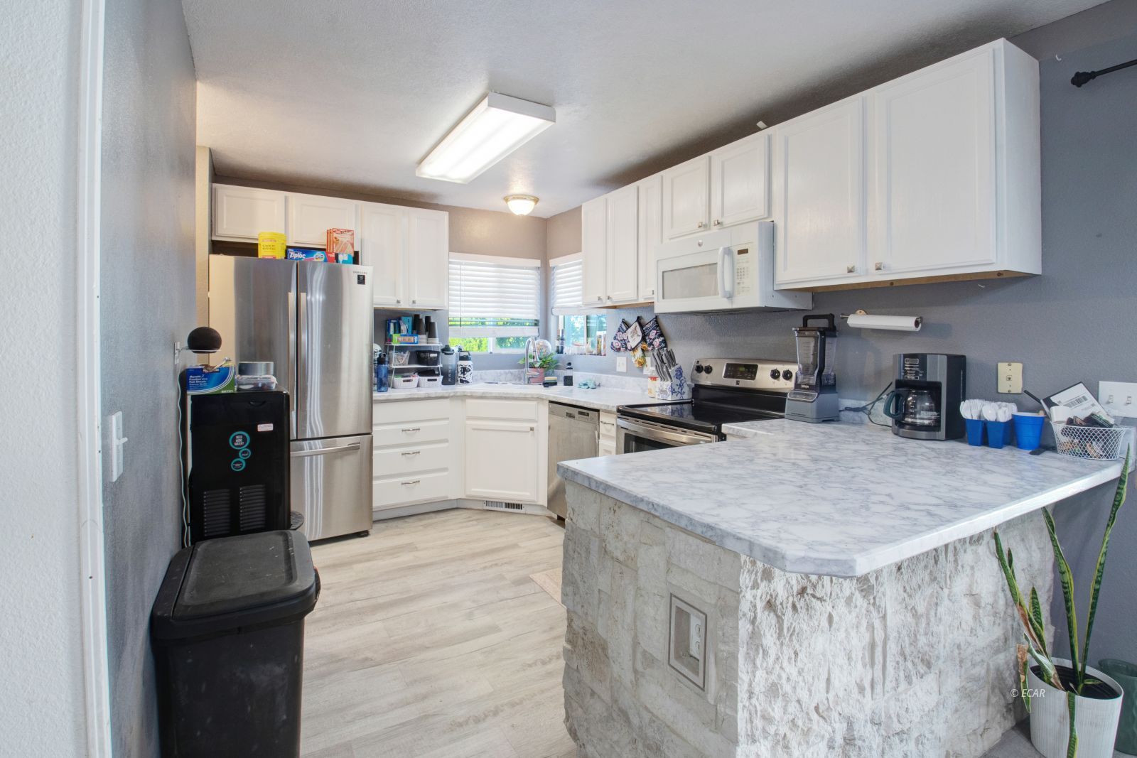 2740 Sunnyside Avenue Property Photo 9