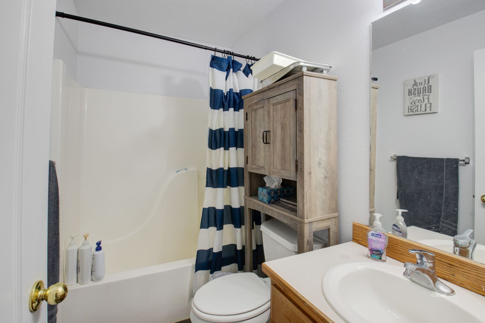 2740 Sunnyside Avenue Property Photo 16