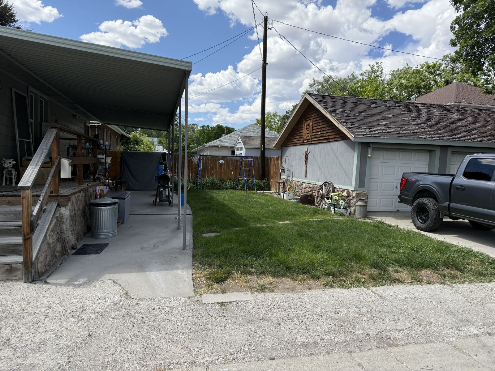 353 New Pine Street Property Photo 2