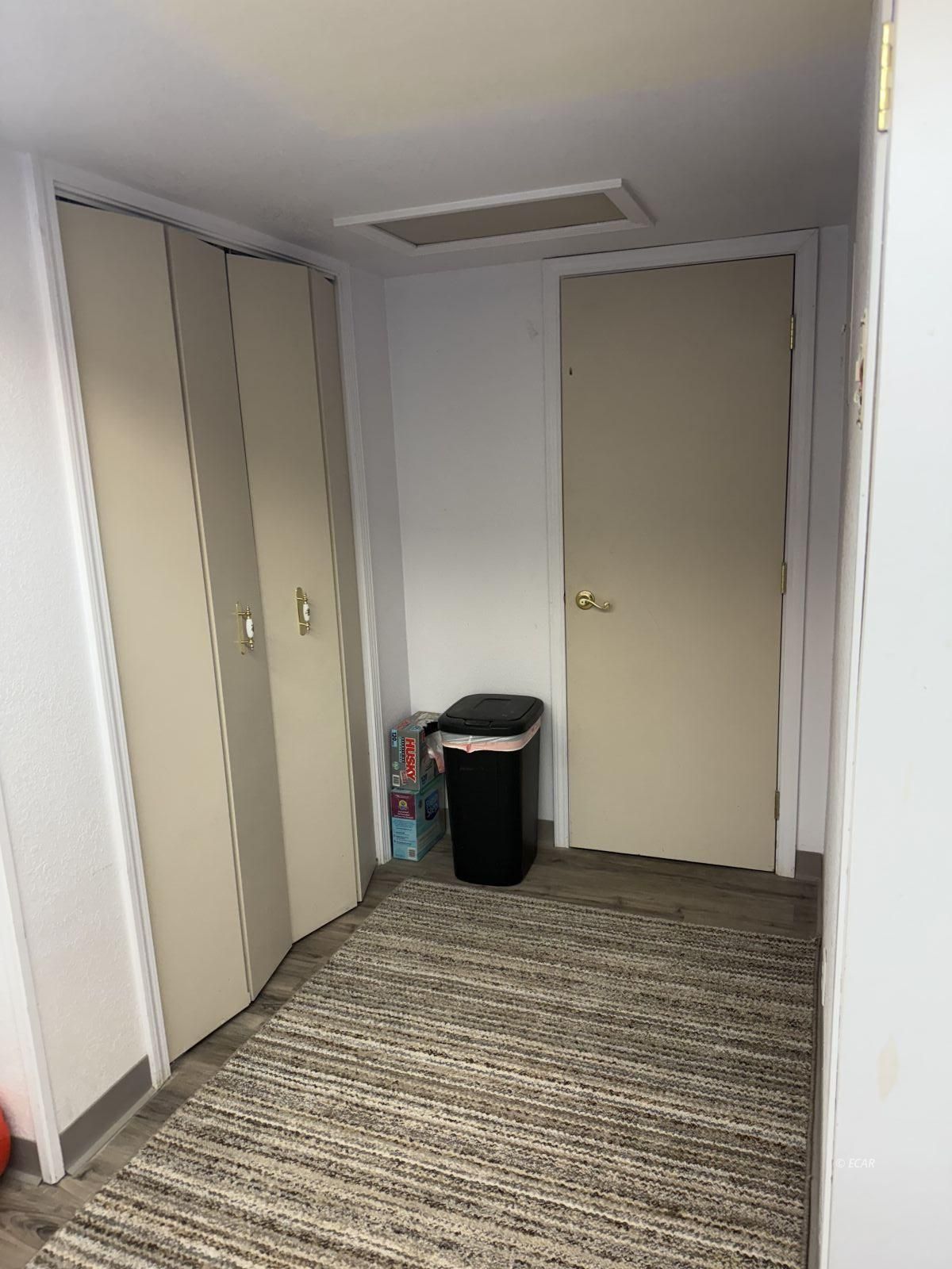 353 New Pine Street Property Photo 10