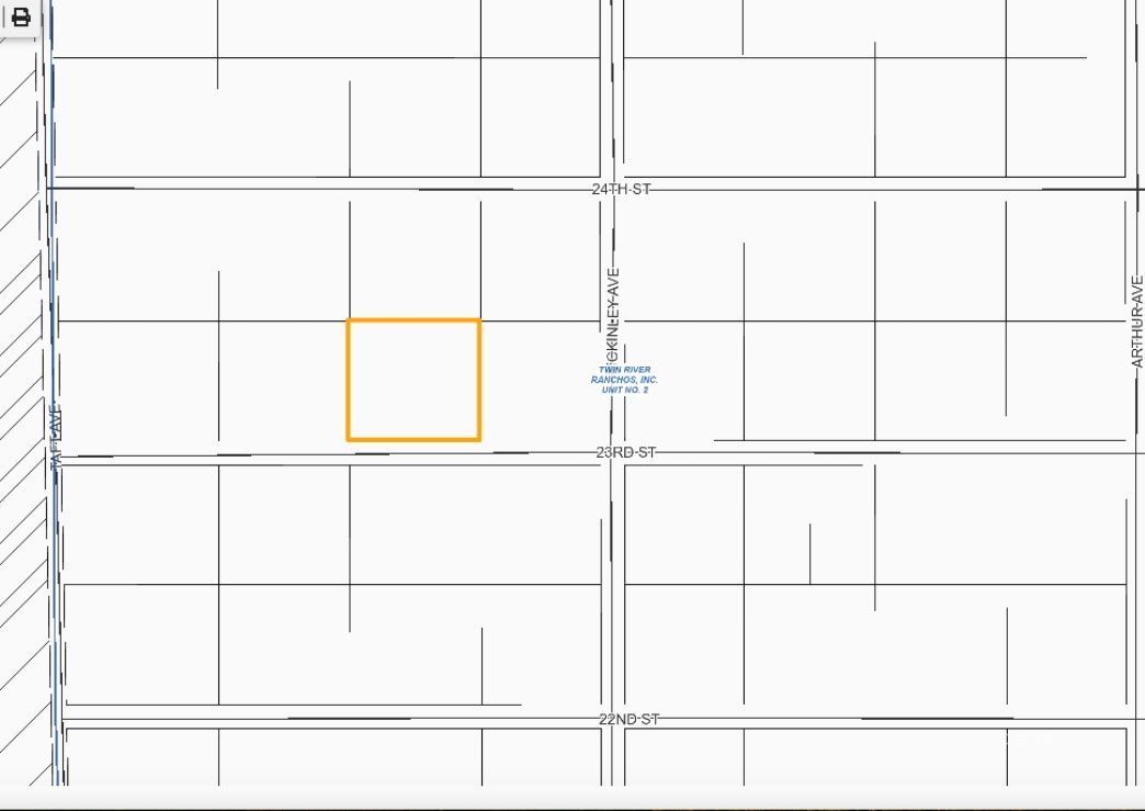 Klamath Dr Property Photo 4