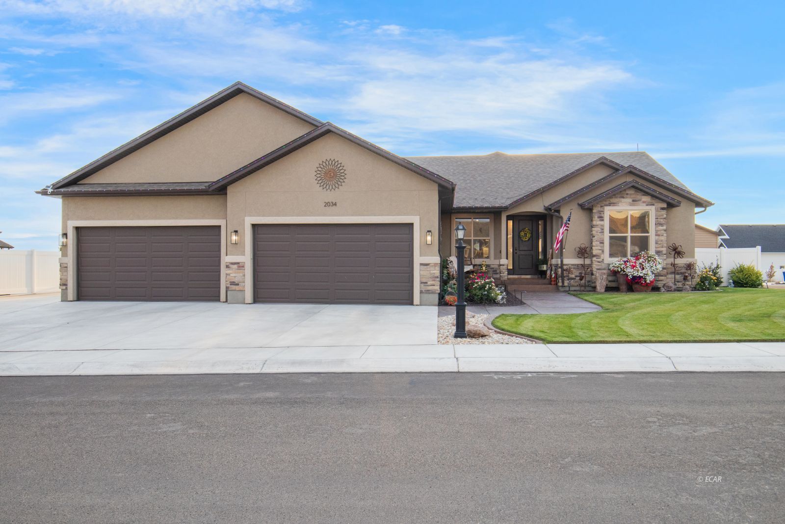 2034 Eagle Ridge Loop Property Photo 4