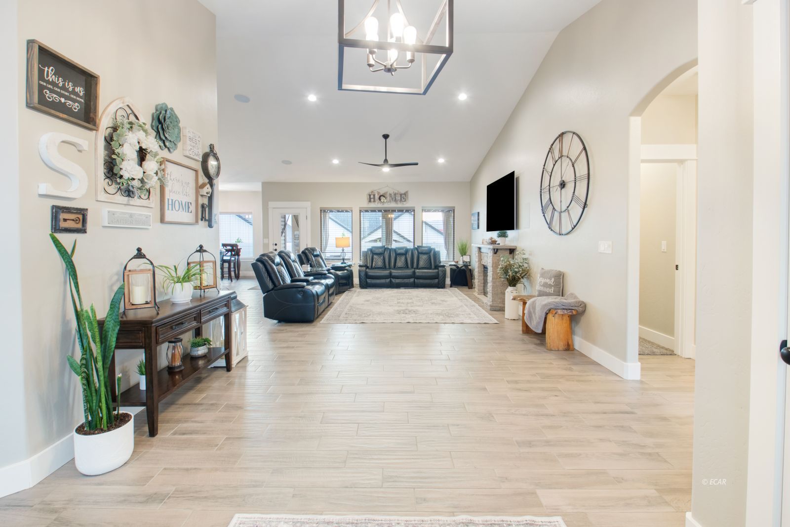 2034 Eagle Ridge Loop Property Photo 8