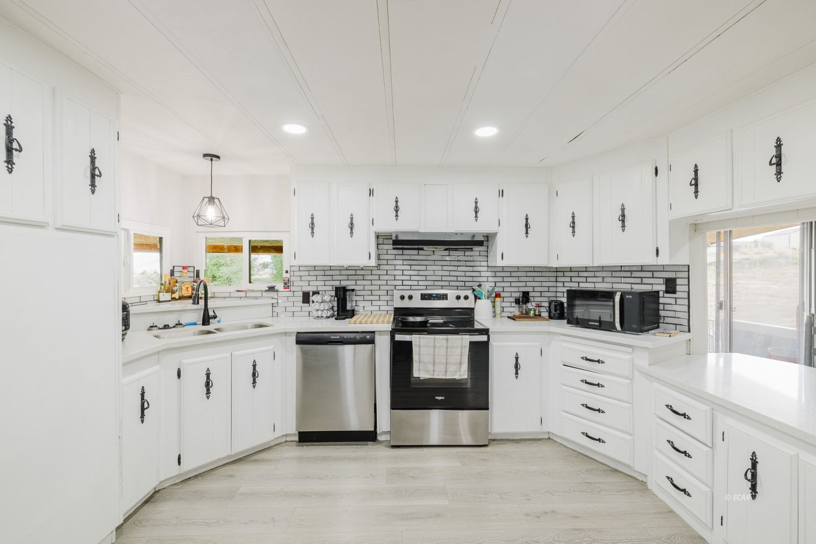 608 Hayland Drive Property Photo 13