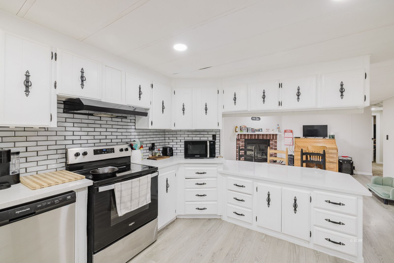 608 Hayland Drive Property Photo 14