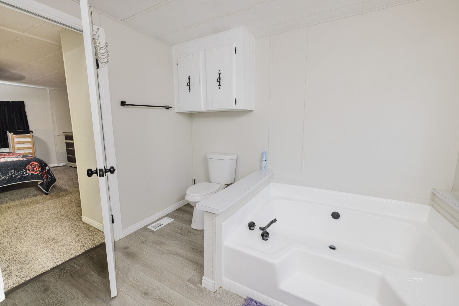 608 Hayland Drive Property Photo 25