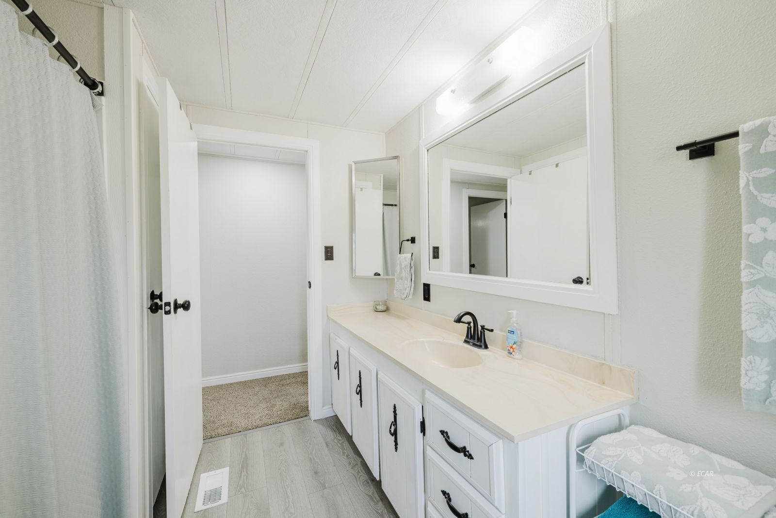 608 Hayland Drive Property Photo 31