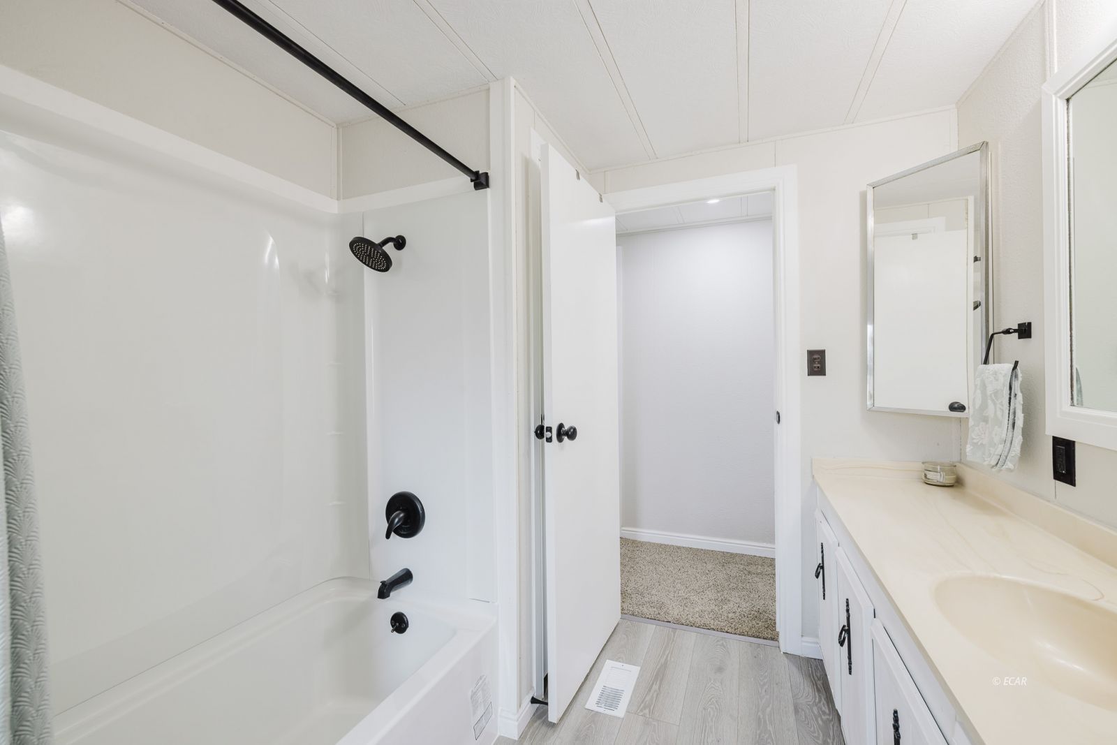 608 Hayland Drive Property Photo 32