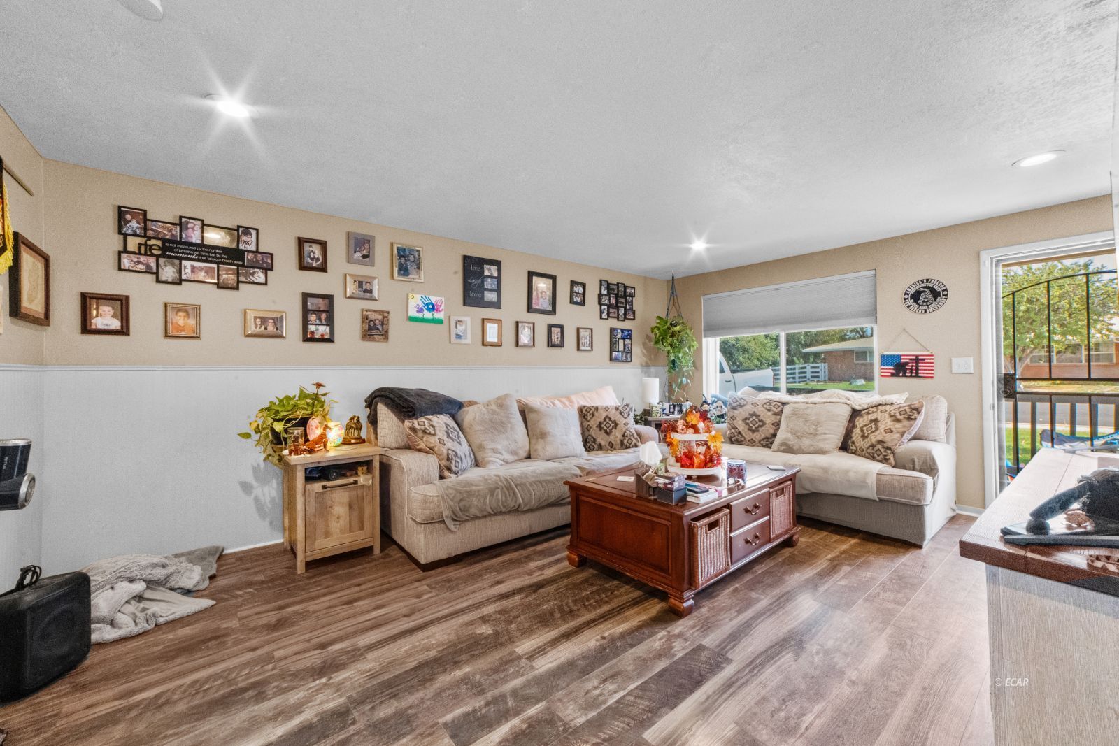 253 N Highland Drive Property Photo 5