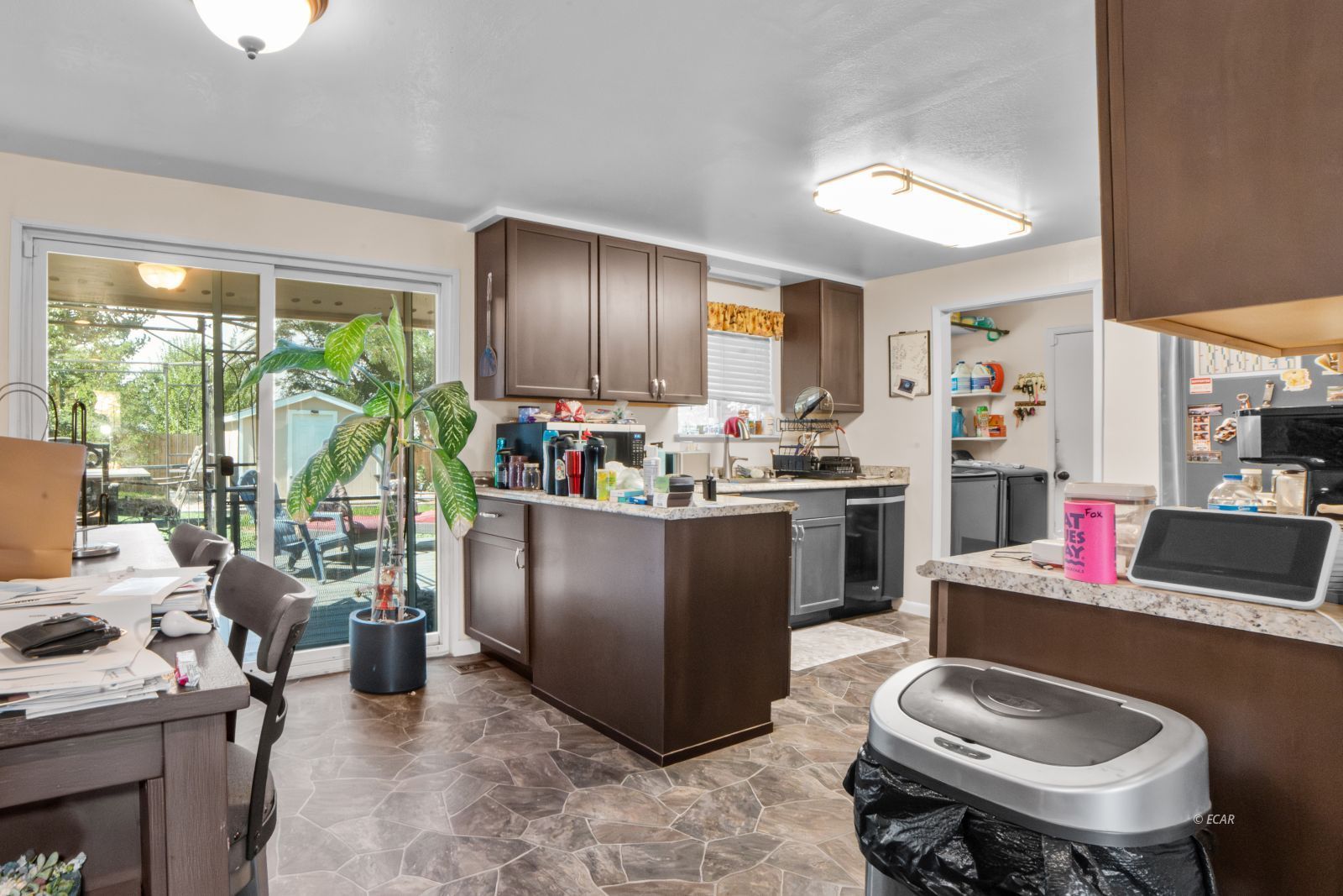 253 N Highland Drive Property Photo 7