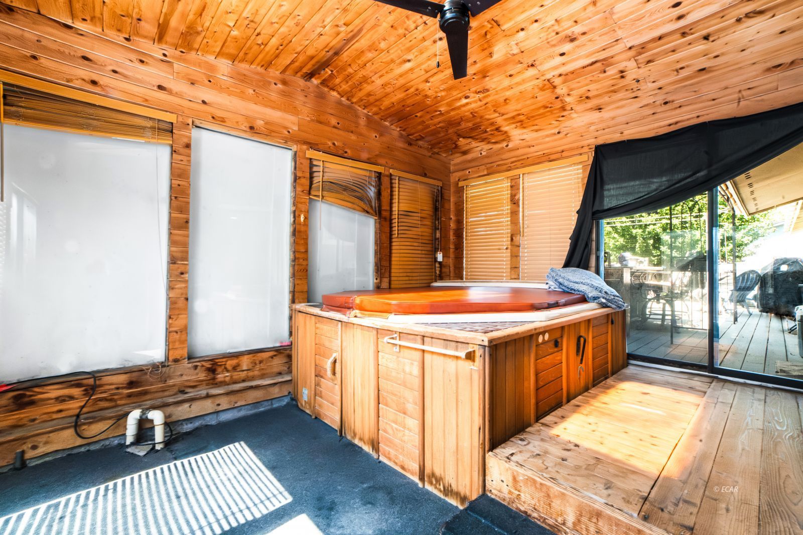 253 N Highland Drive Property Photo 20