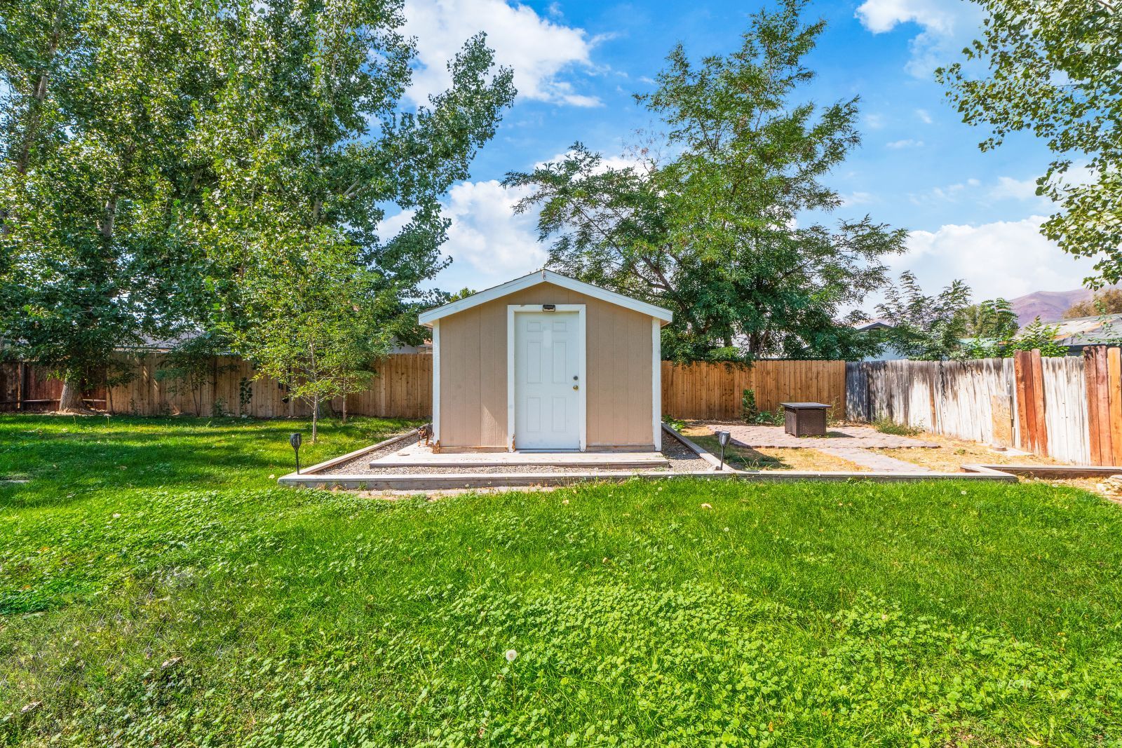 253 N Highland Drive Property Photo 31