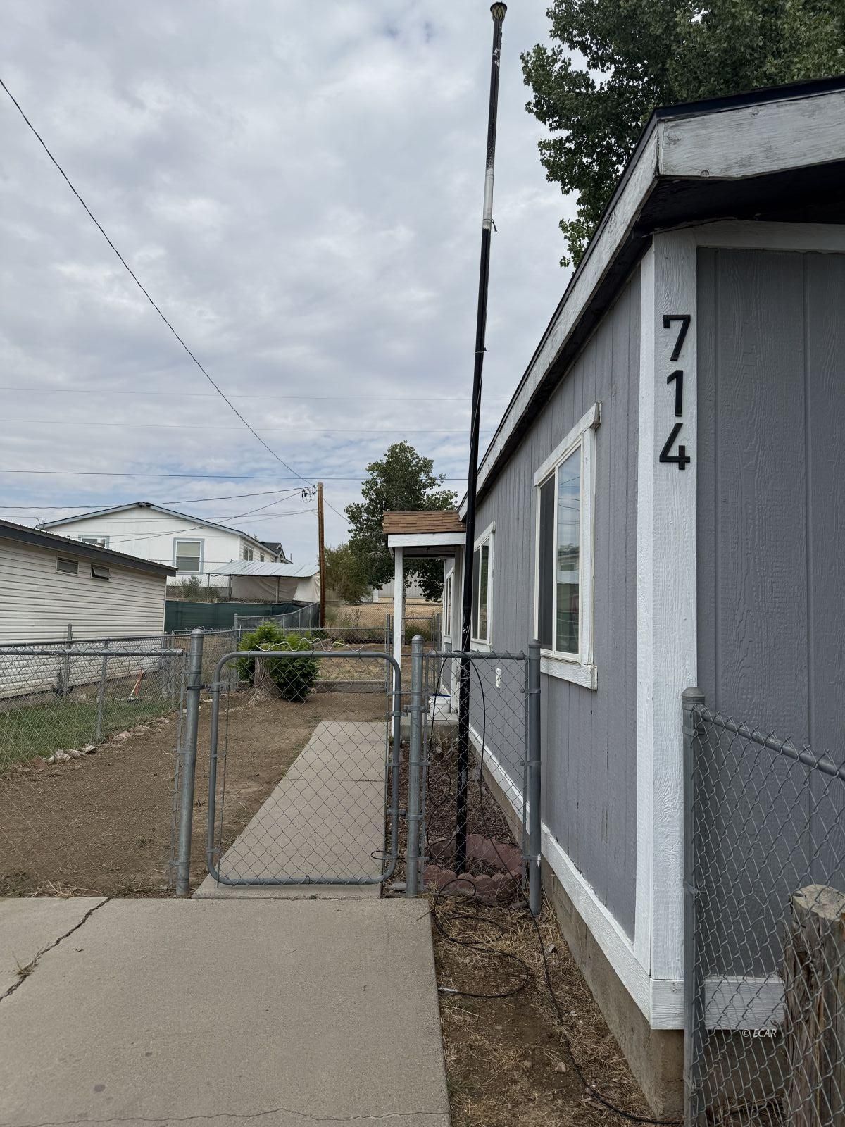 714 Fir Street Property Photo 2