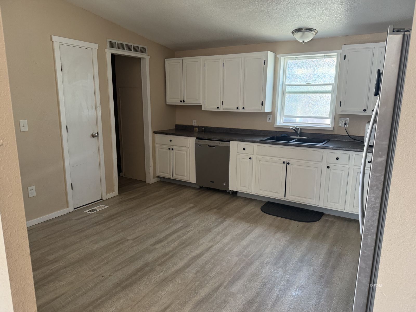 714 Fir Street Property Photo 12