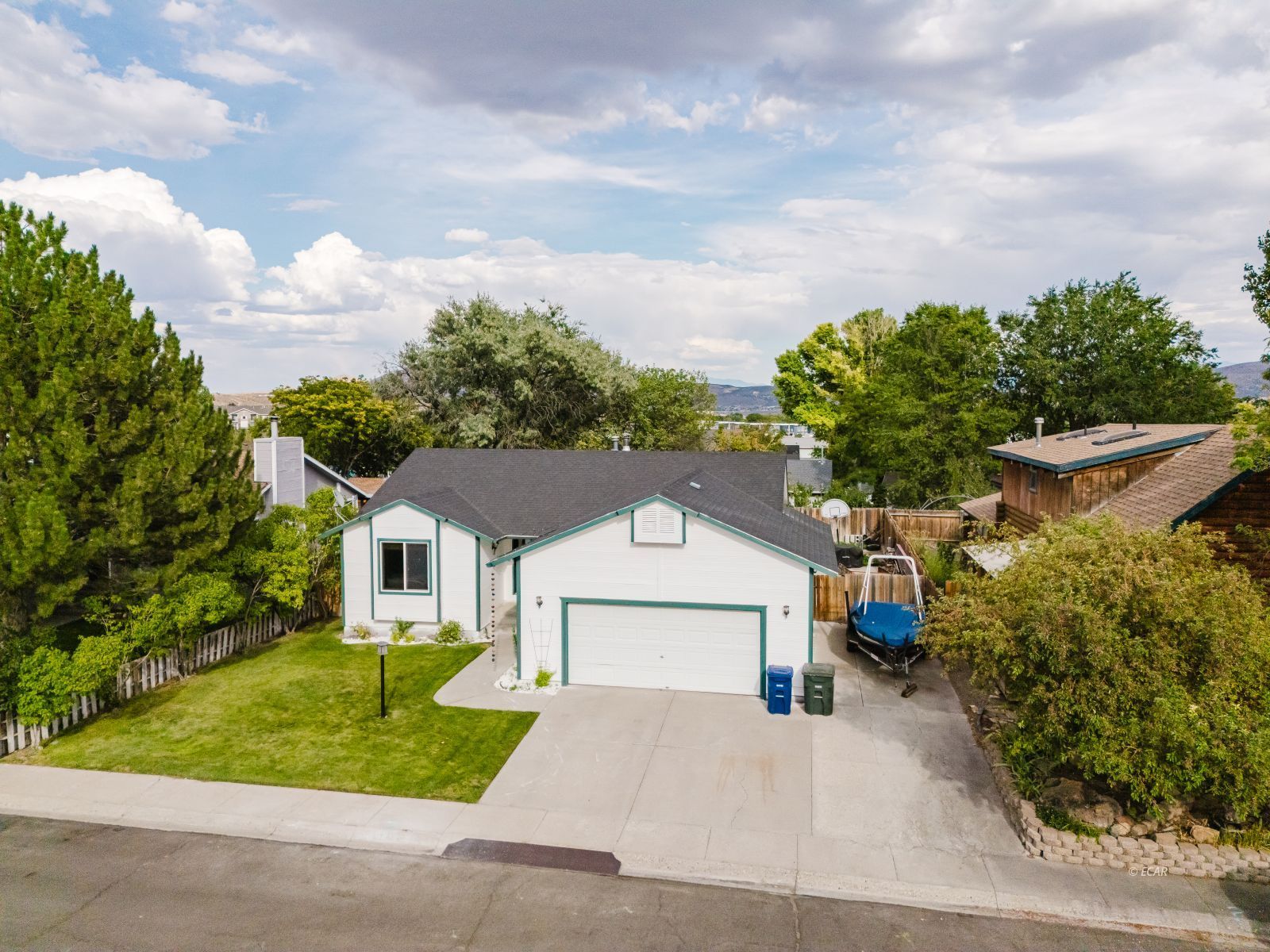 3346 Carlson Avenue Property Photo 3