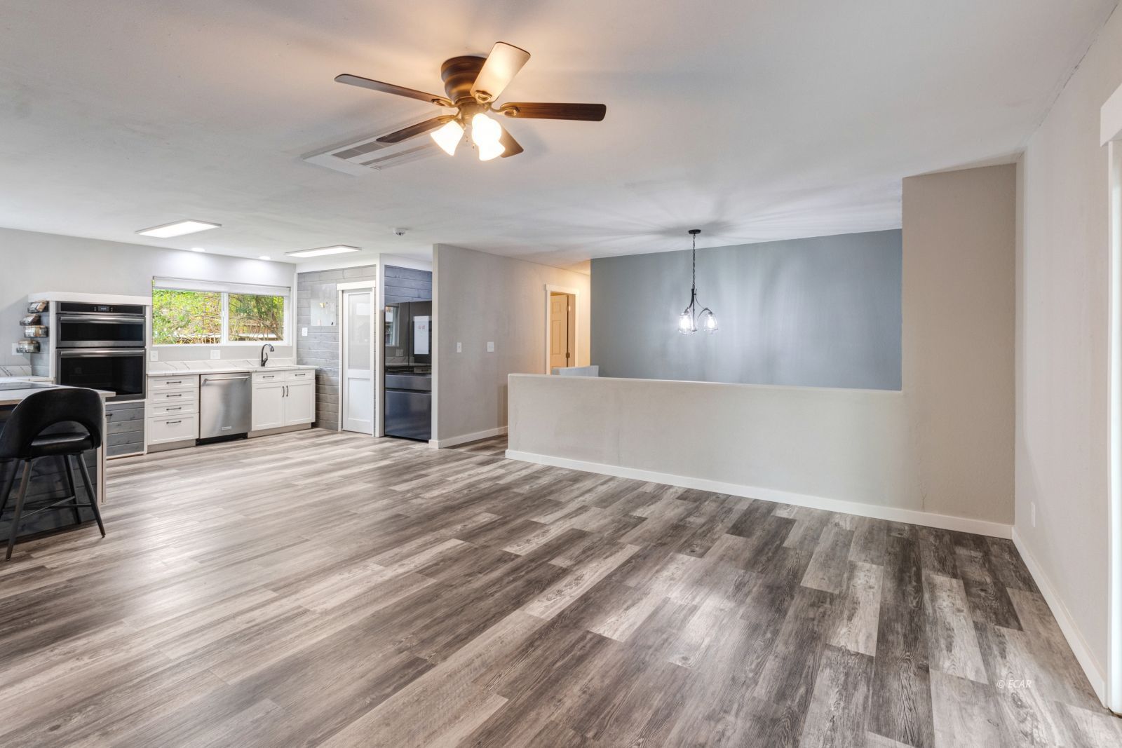 1239 Mountain View Drive Property Photo 7