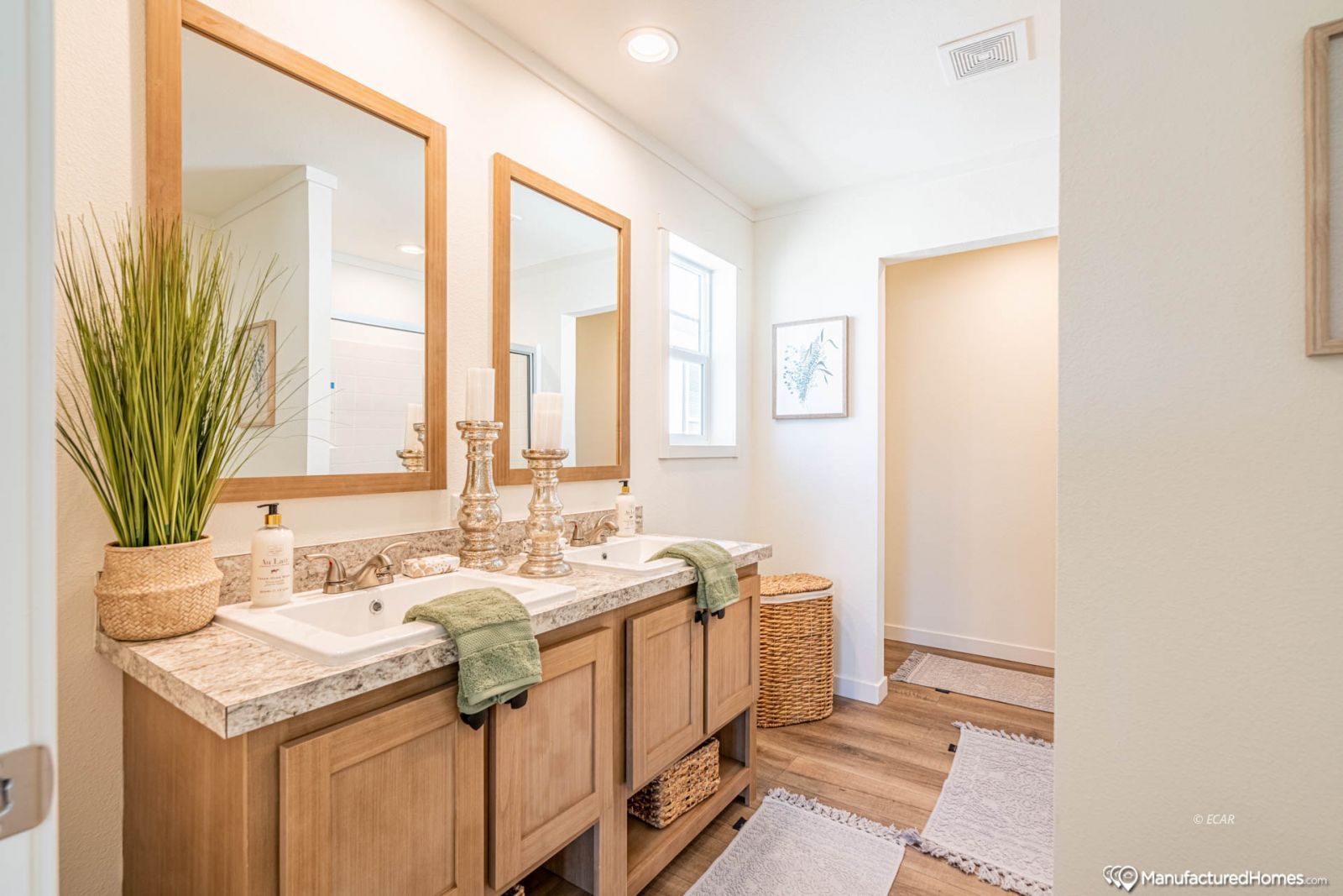 745 Salduro Street Property Photo 3