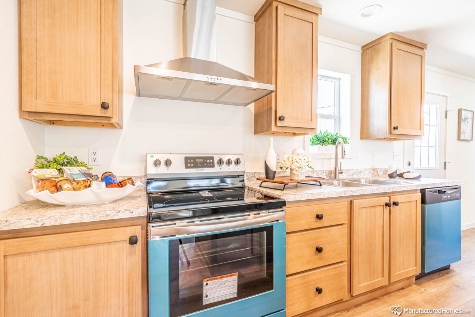 745 Salduro Street Property Photo 17