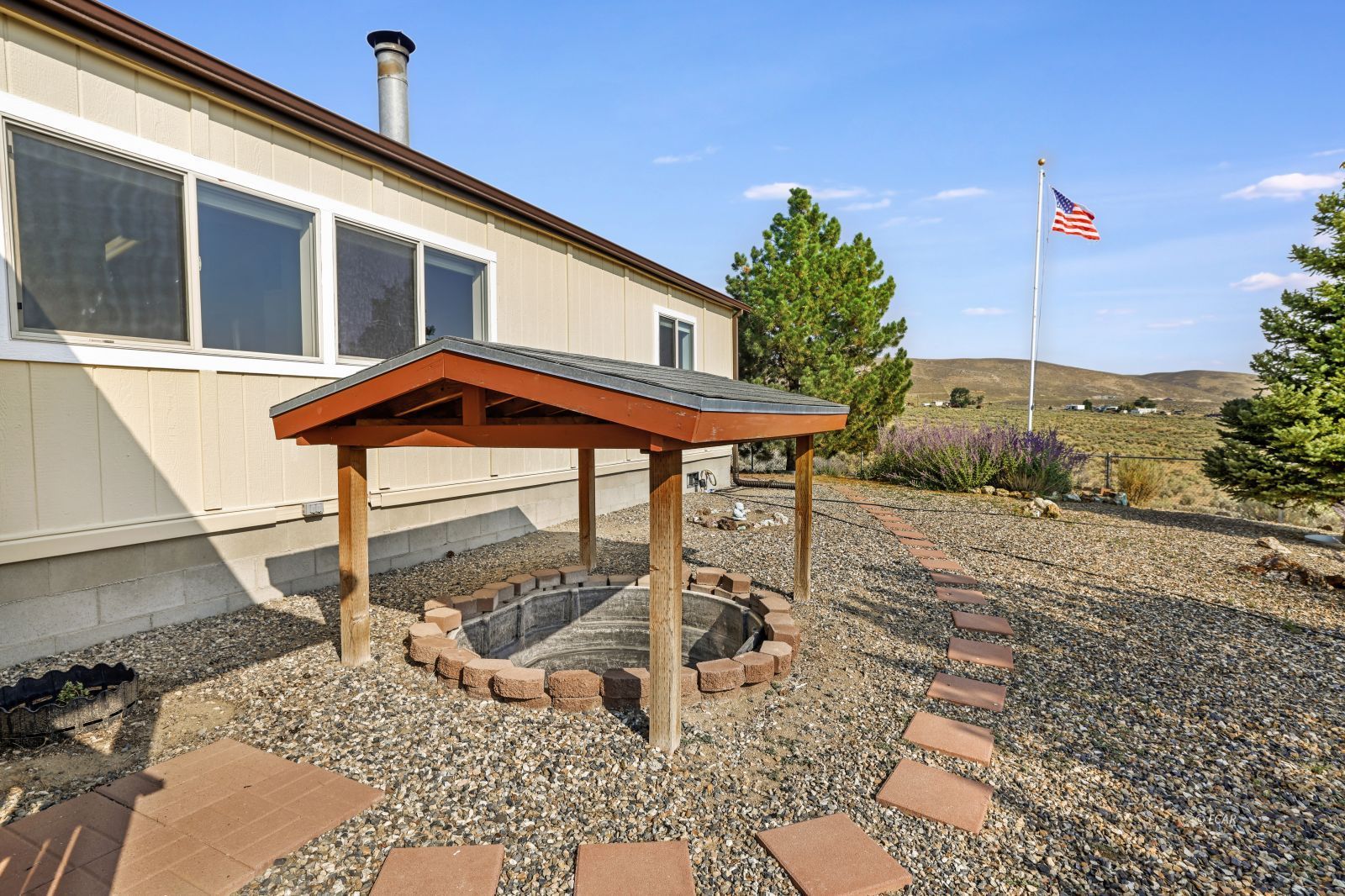 140 Copper Avenue Property Photo 2