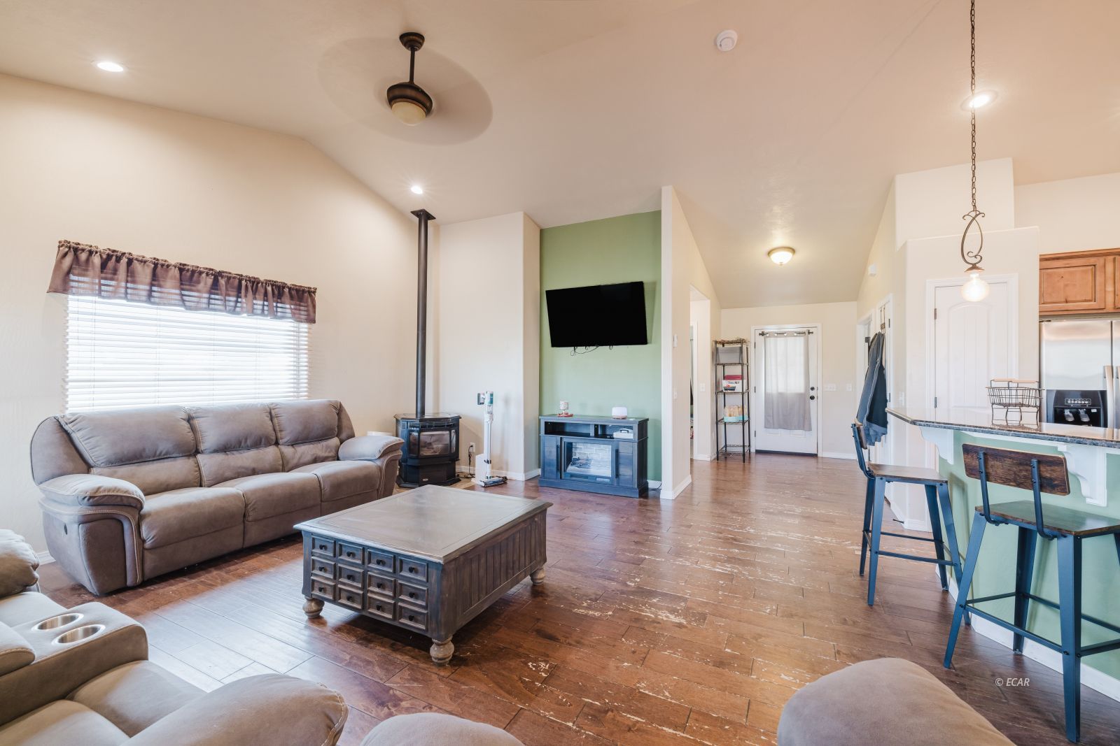 595 Abarr Drive Property Photo 5