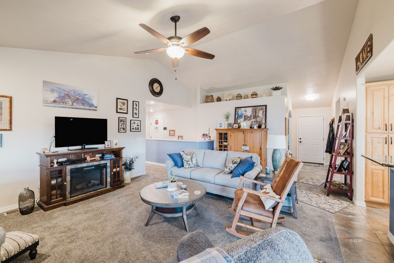 658 Cortney Drive Property Photo 7