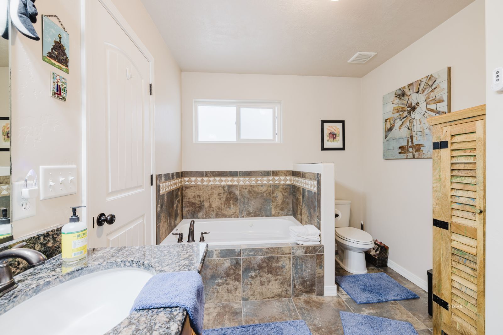 658 Cortney Drive Property Photo 23