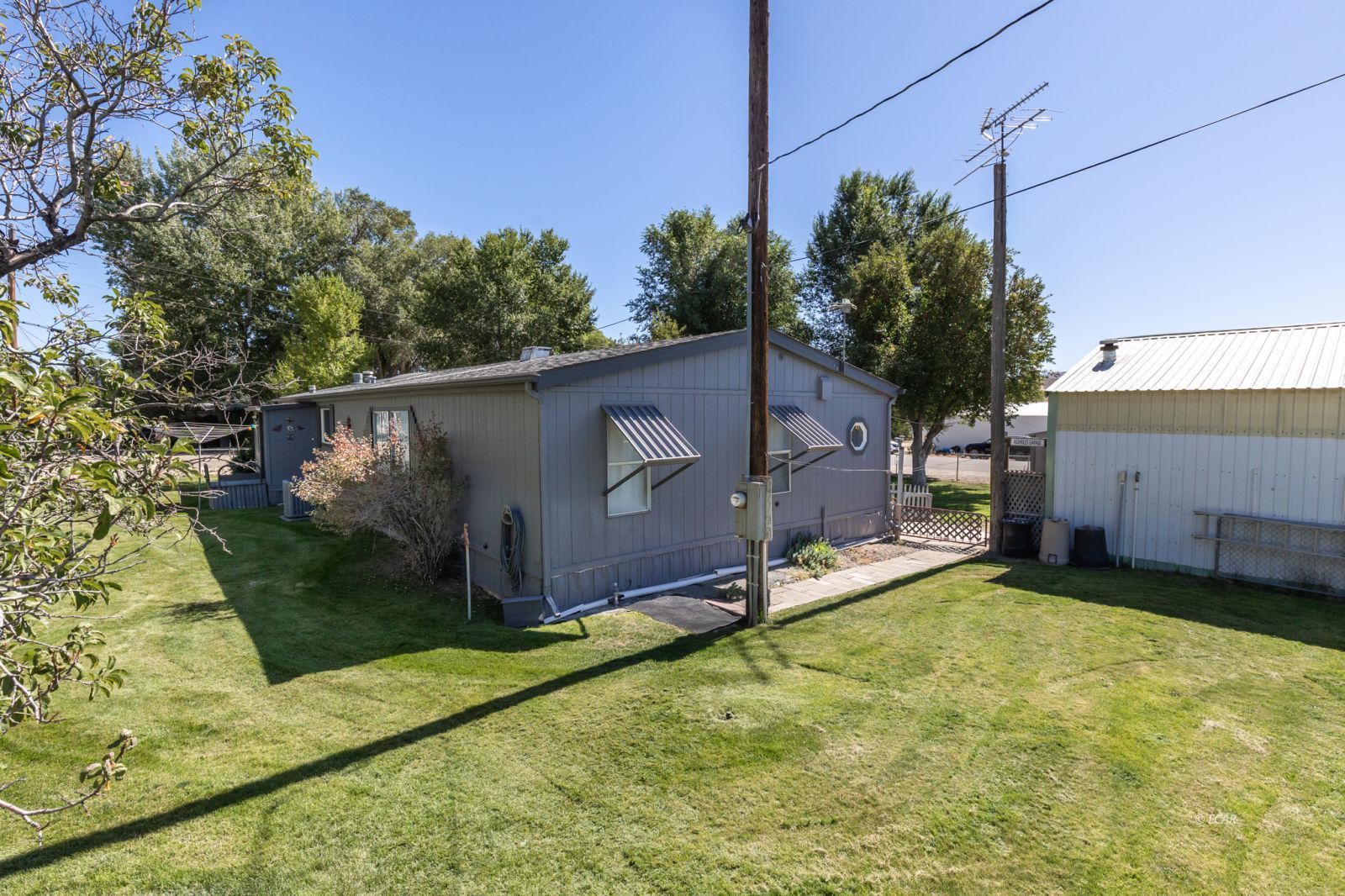 402 W Cedar Street Property Photo 12