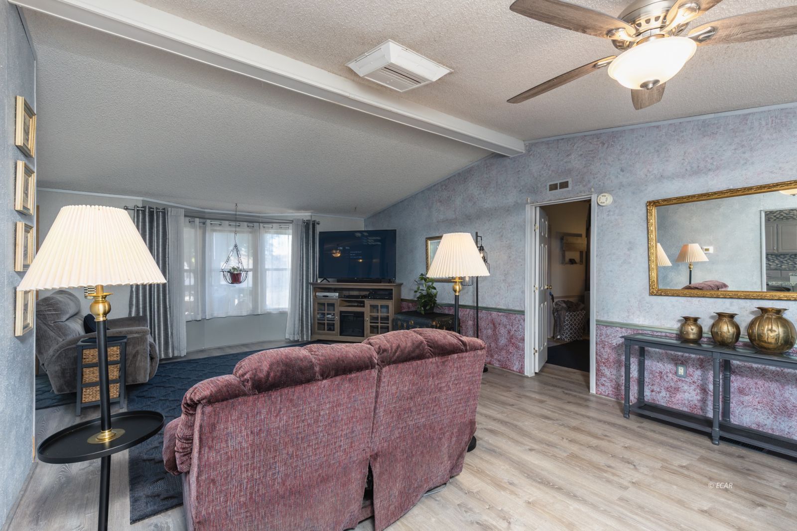 402 W Cedar Street Property Photo 25