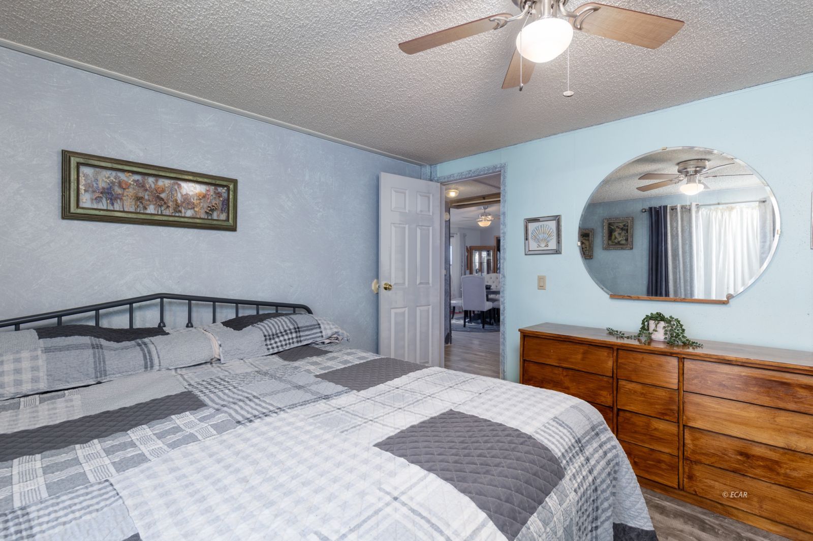 402 W Cedar Street Property Photo 32