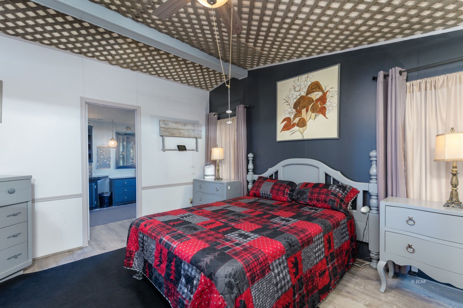 402 W Cedar Street Property Photo 37