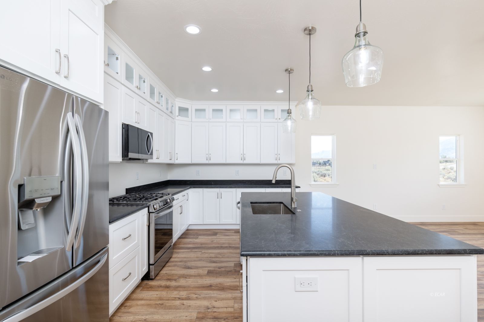 726 Bronco Drive Property Photo 4