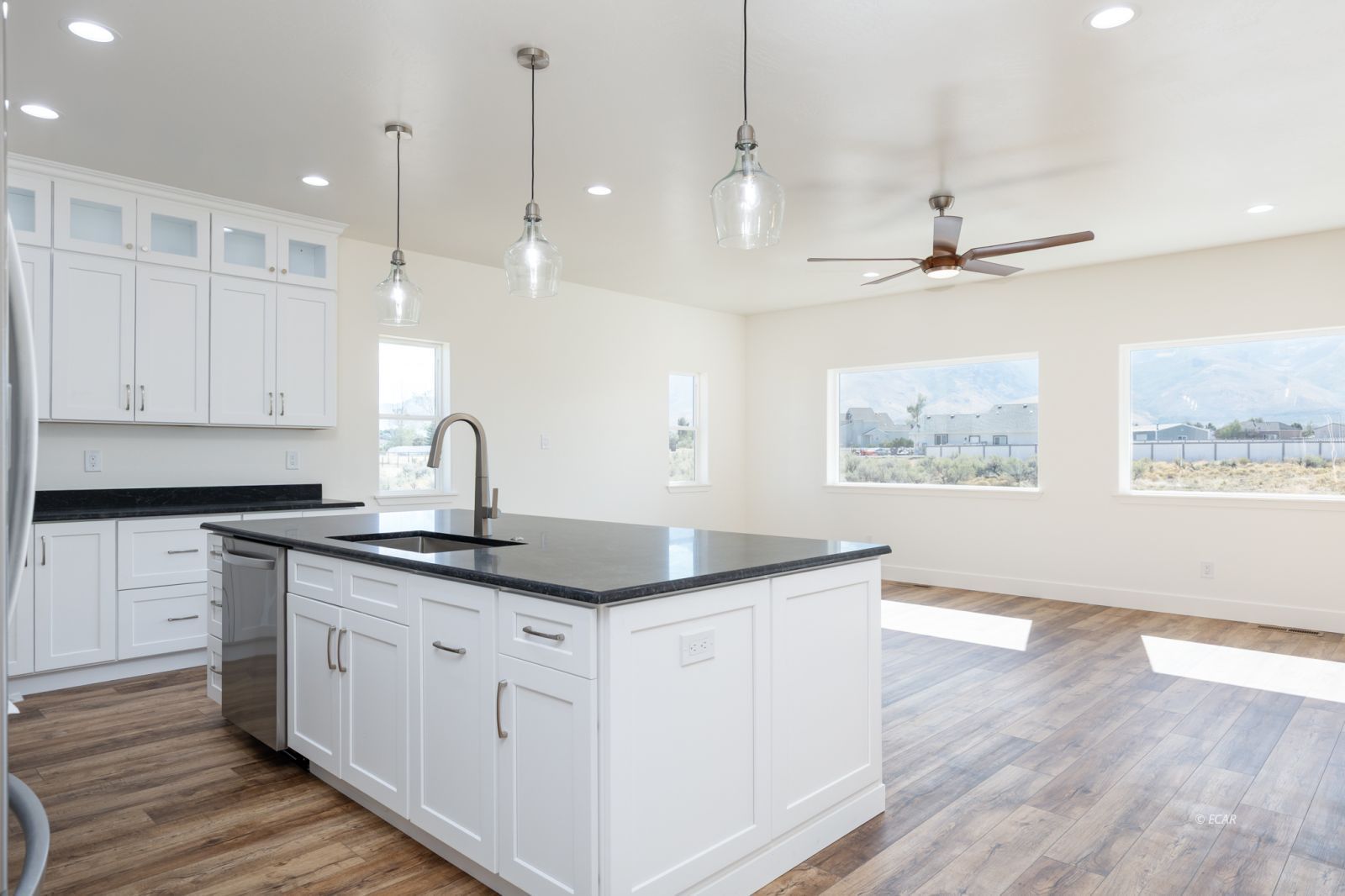 726 Bronco Drive Property Photo 5