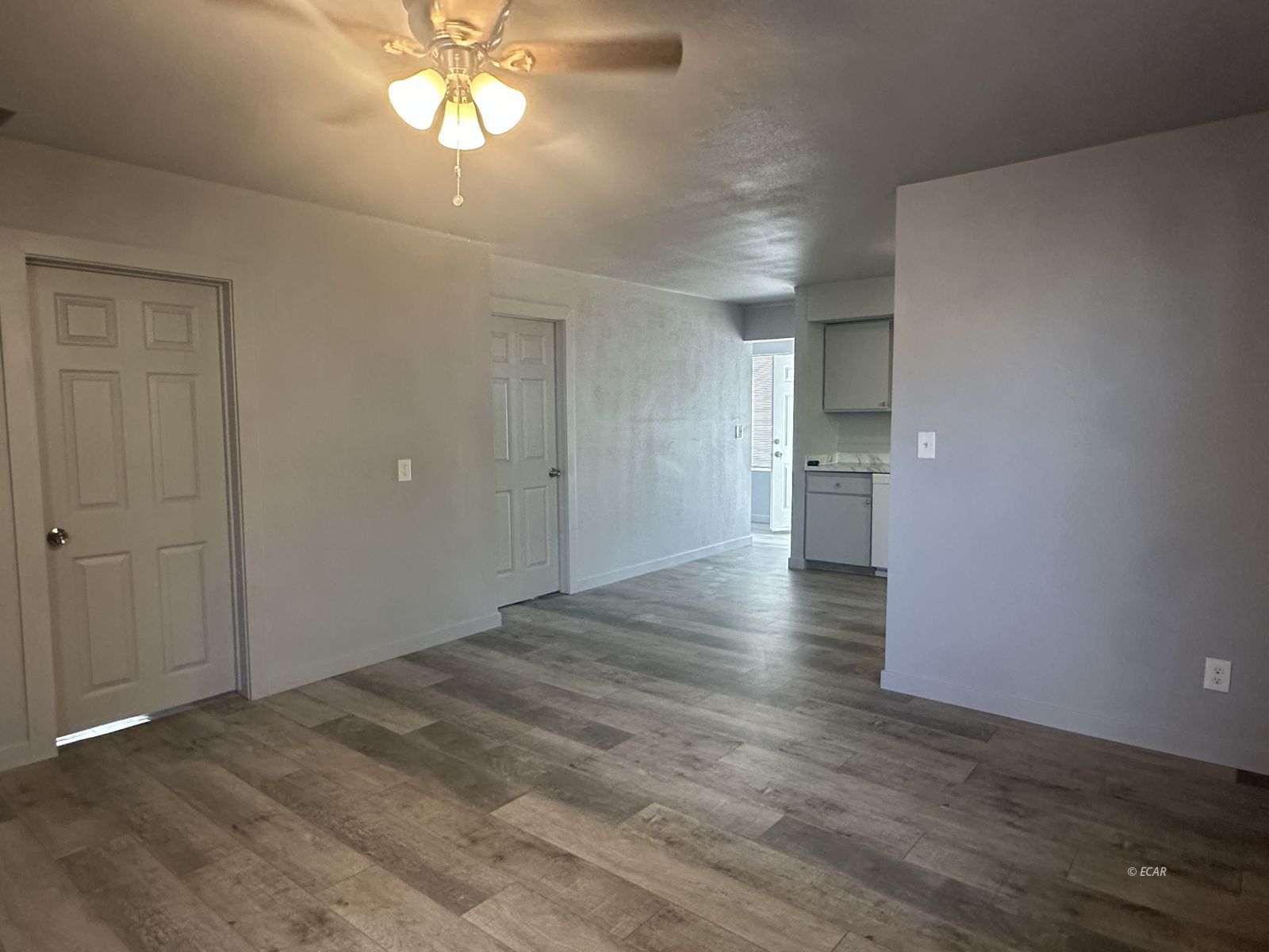 913 Main Street Property Photo 6