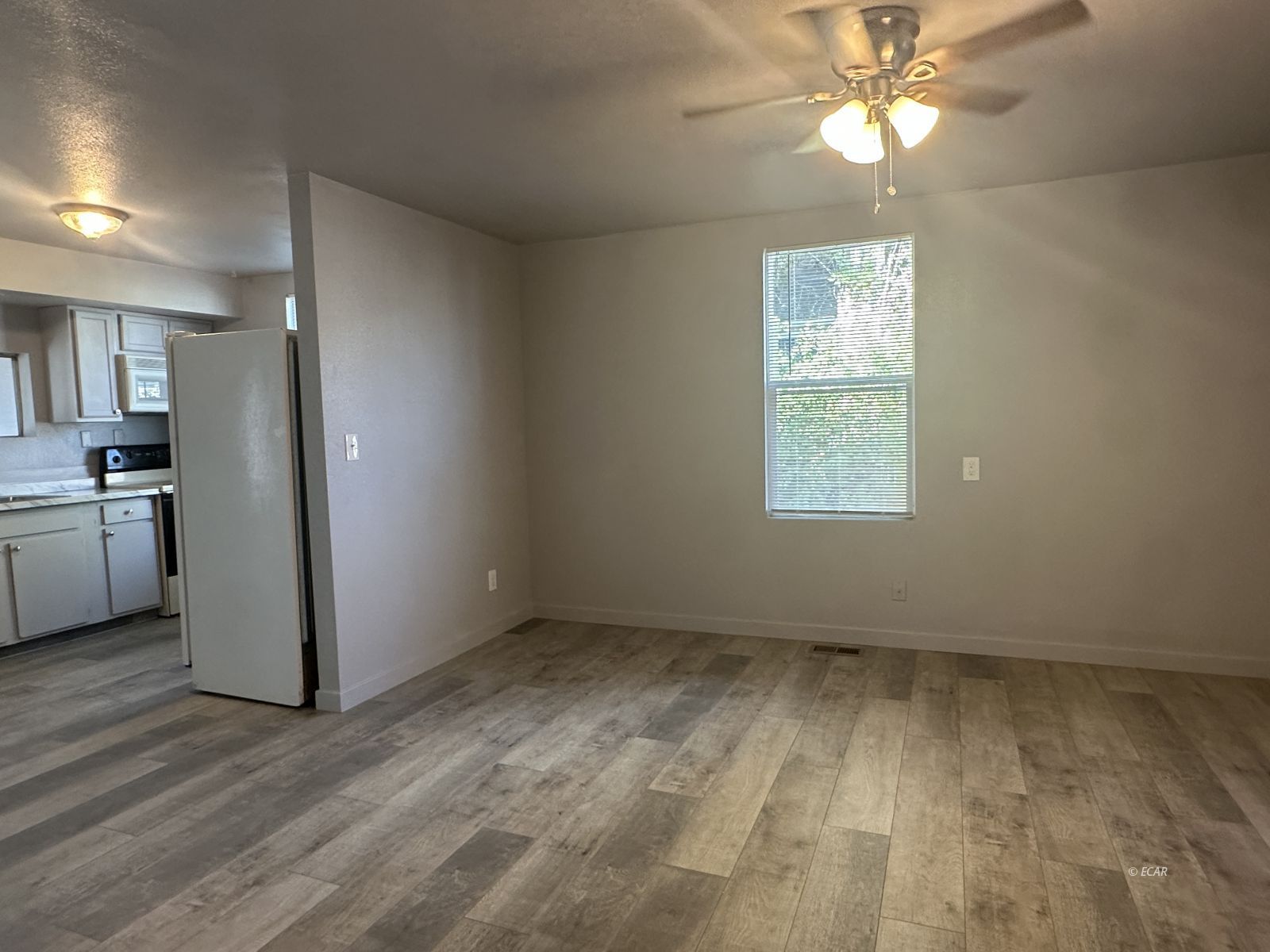 913 Main Street Property Photo 7