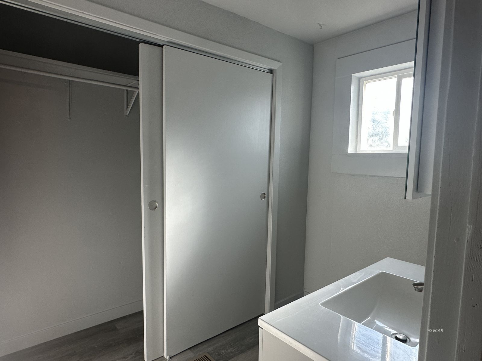 913 Main Street Property Photo 8